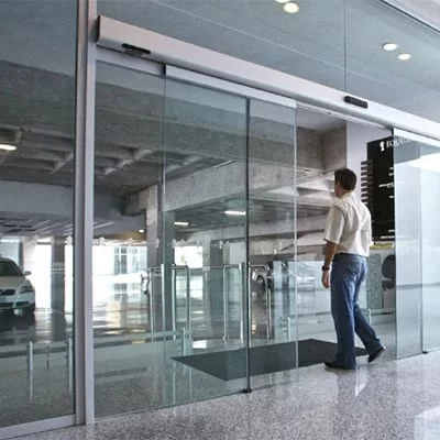 Puerta de cristal automática