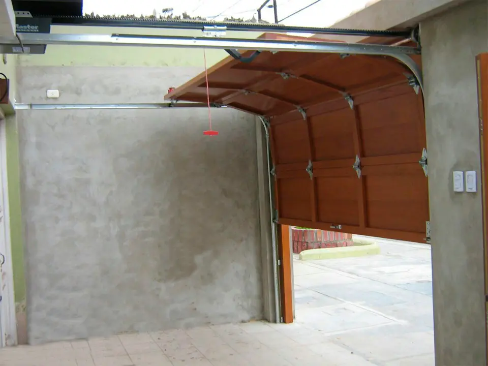 Puerta seccional industrial